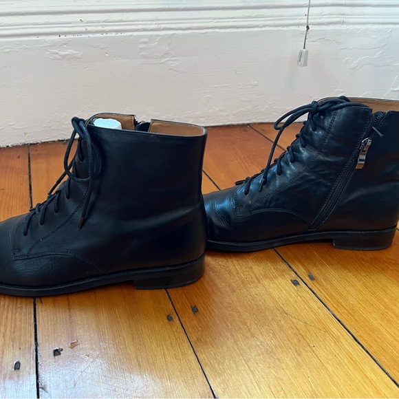 ONEENO size 9 genuine leather boots, lightly worn, very good condition. - Picture 3 of 5